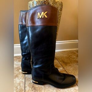 MICHAEL Michael Kors Black/ brown Leather with Gold Zipper Detail